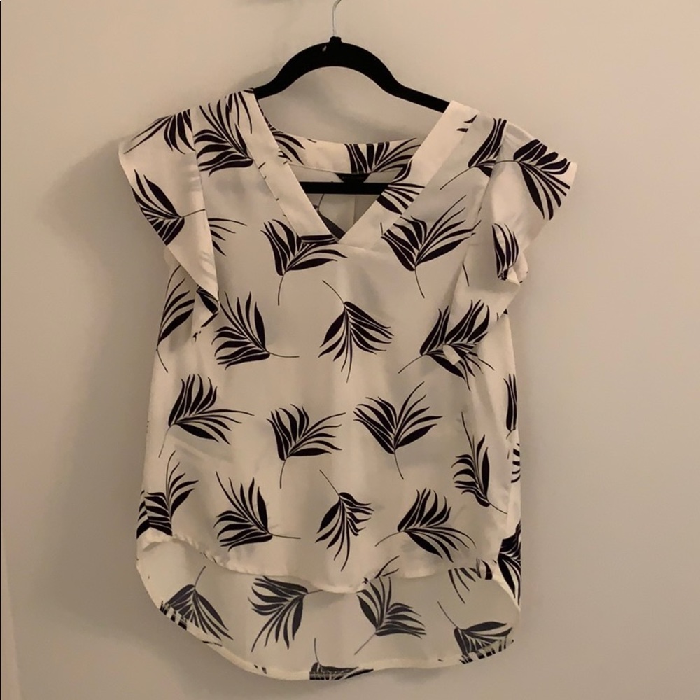 Ann Taylor Top - 95% new